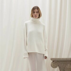 Naked Cashmere Gia Turtleneck XS  Made in Italy